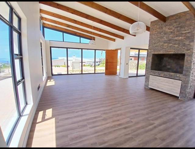 3 BEDROOM HOUSE FOR SALE IN STILBAAI-WES